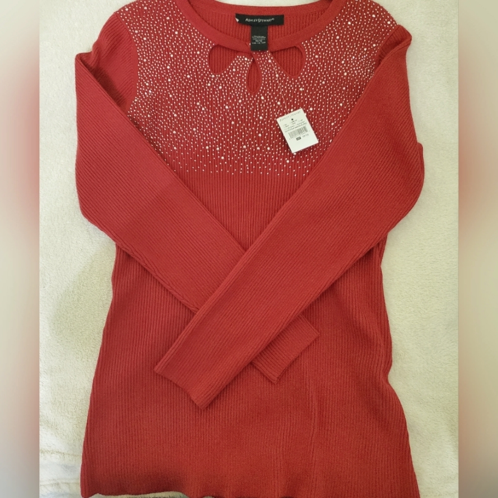 Red Stone Evening Sweater